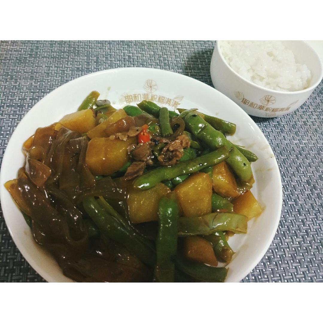 土豆炖豆角