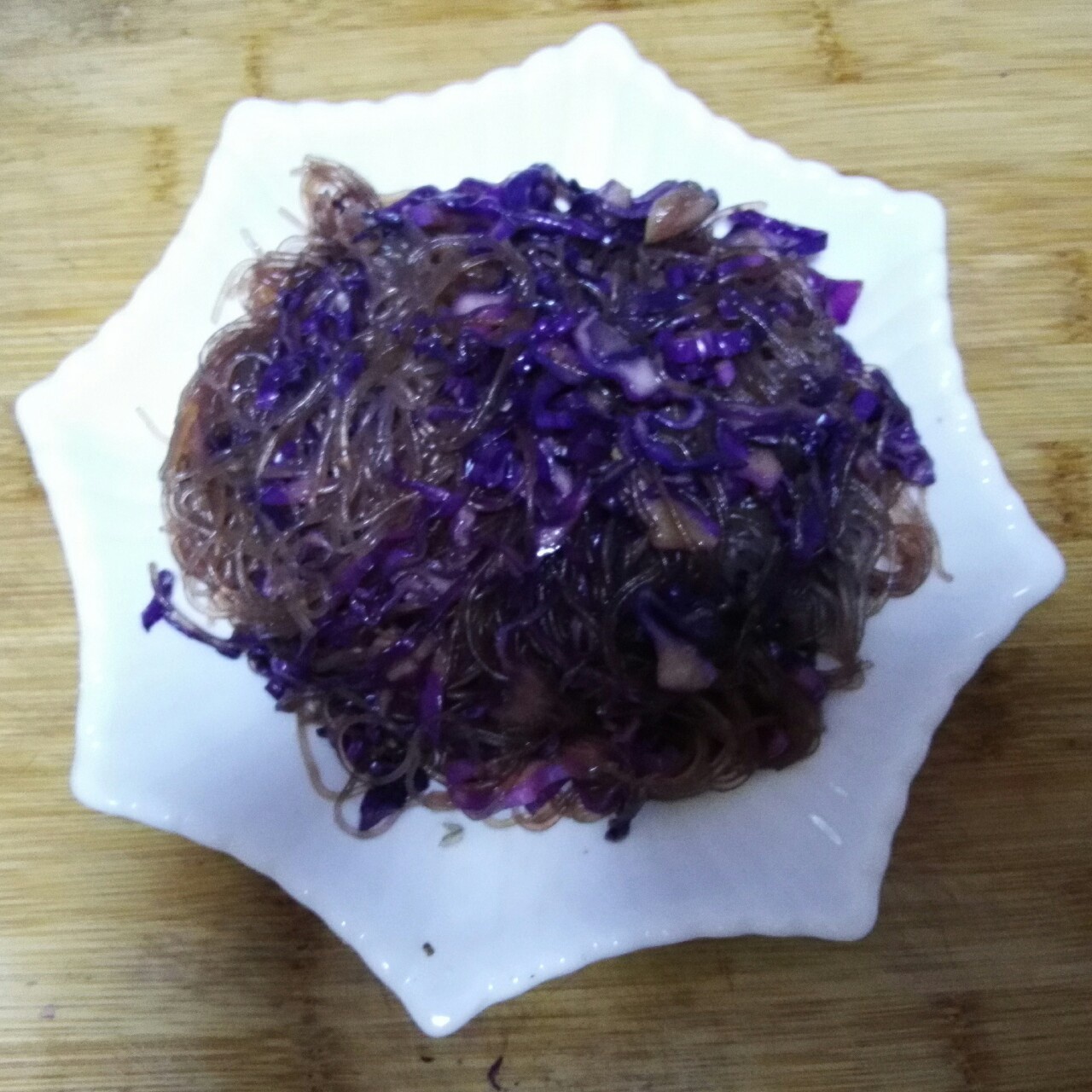 卷心菜炒粉丝 Glass noodles with Cabbage