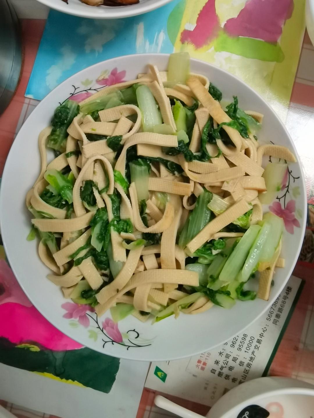 杭白菜炒厚百叶
