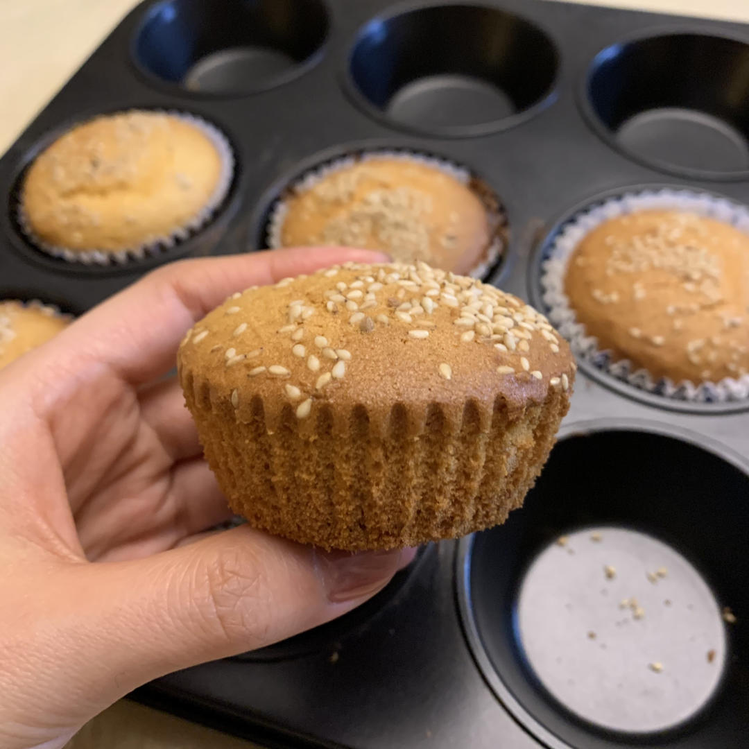 非常简单的老式蜂蜜蛋糕