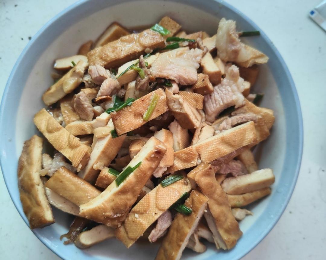 【超简单】🔥火焰香干炒肉的做法