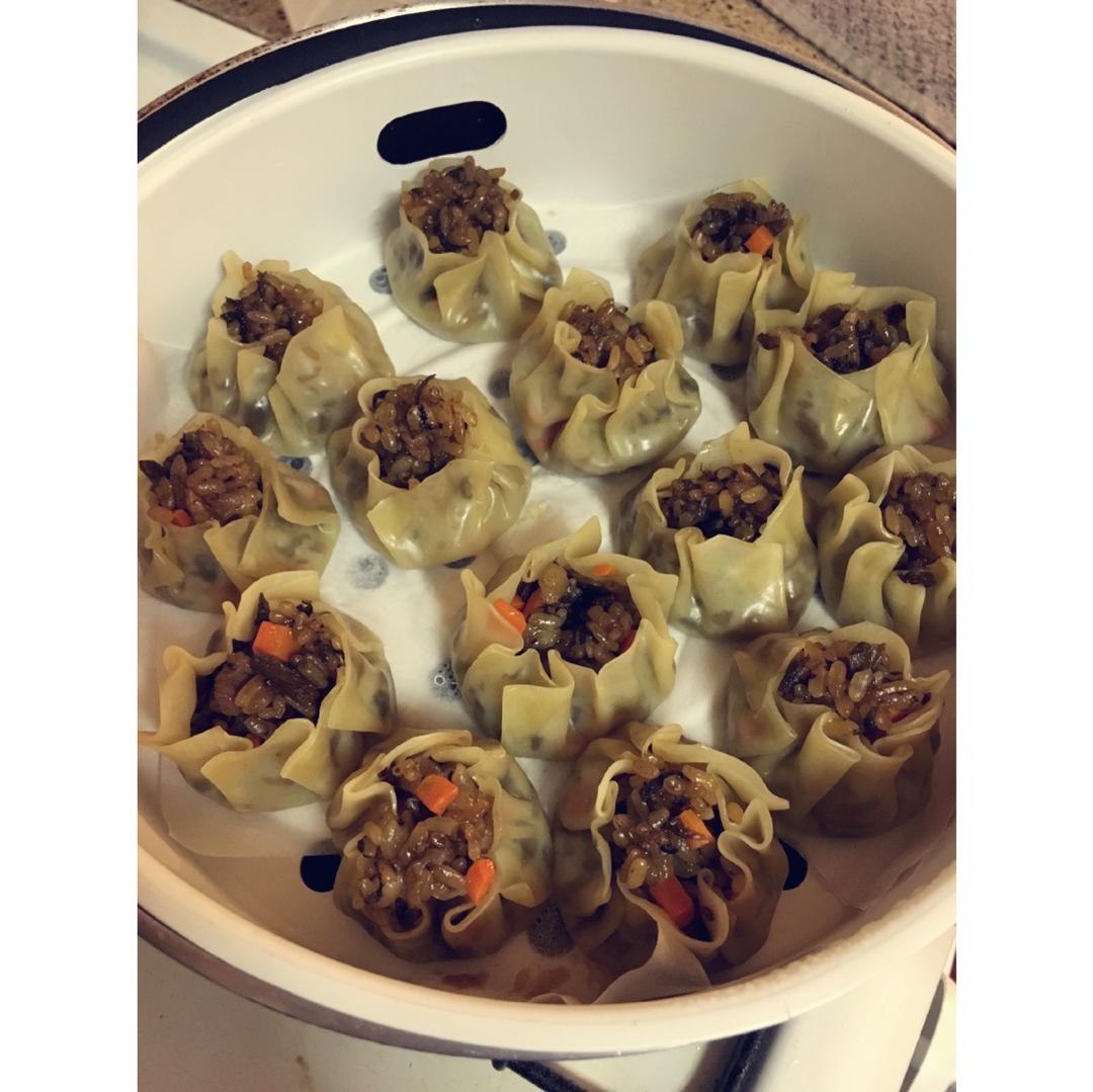 梅干菜腊肉馄饨皮糯米烧麦