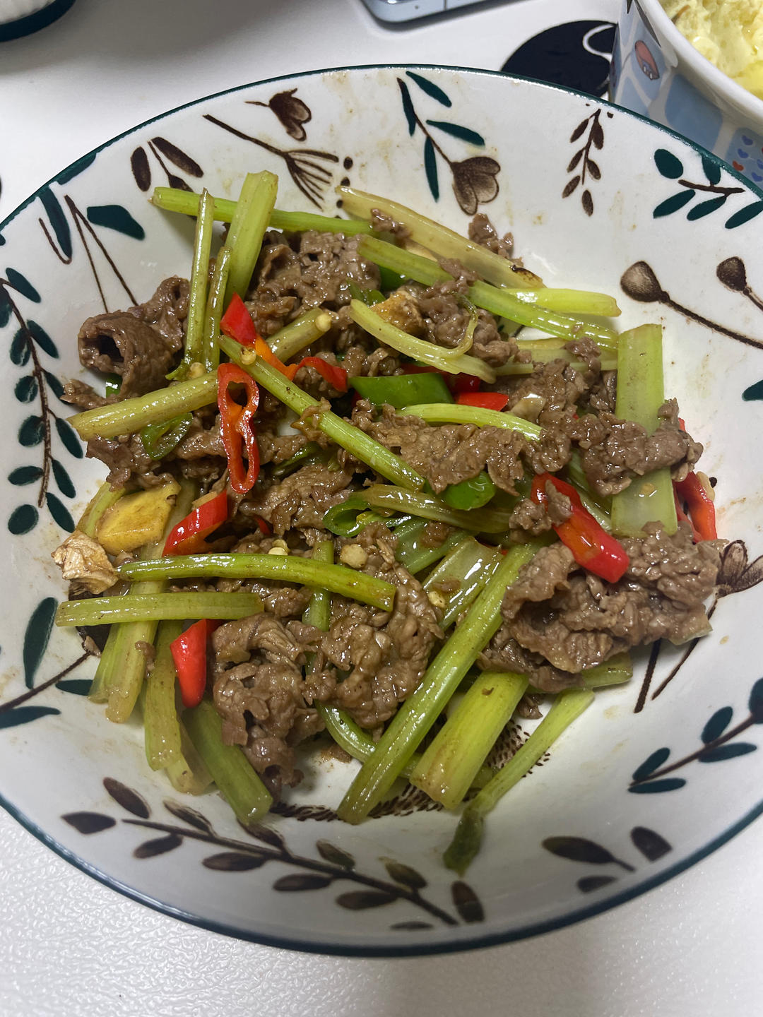 下饭神器又来了，试试这道芹菜炒牛肉！！