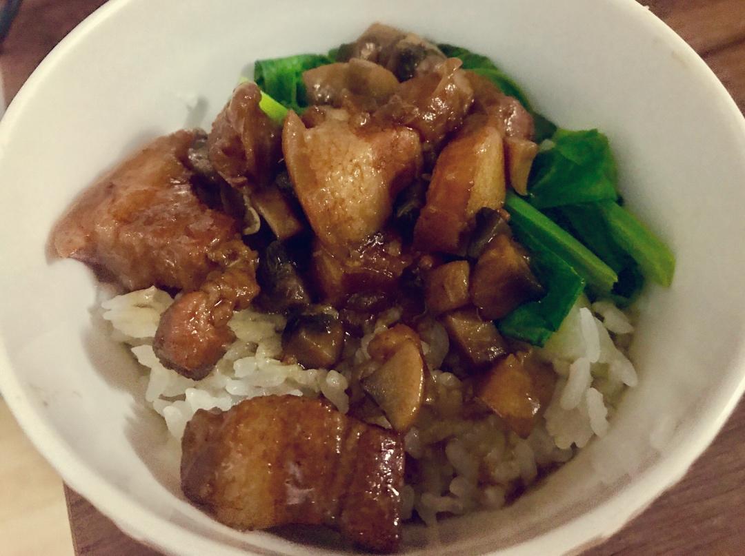 冬笋香菇卤肉饭（一碗饭俘获老公的胃）