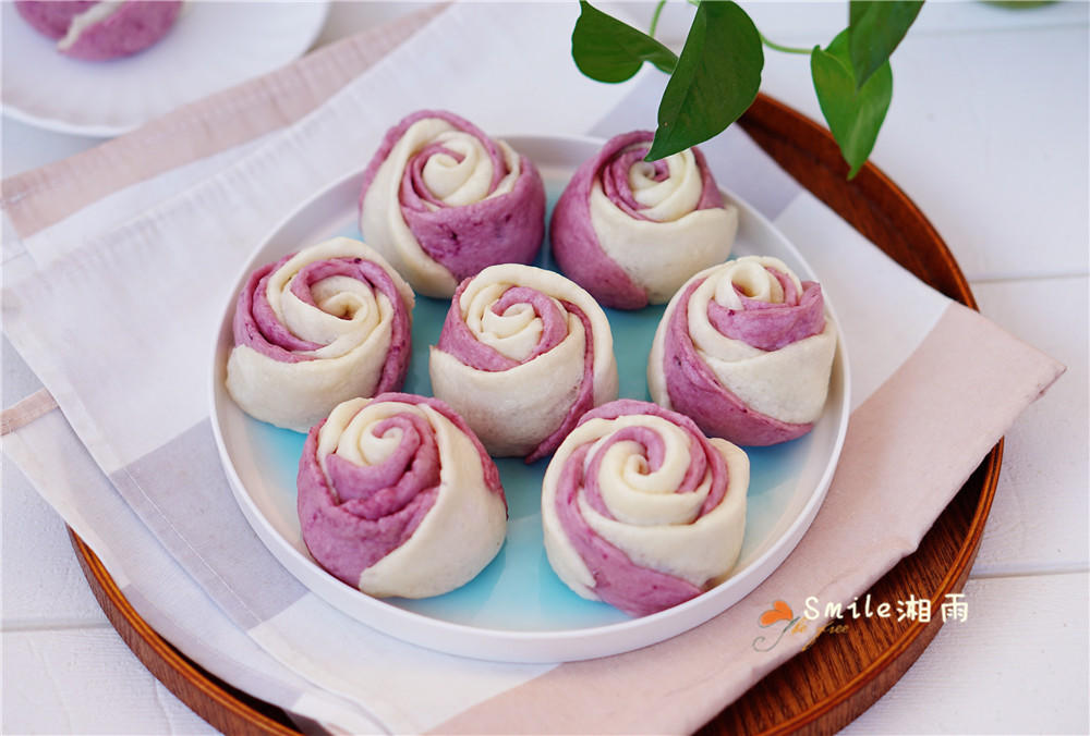 紫薯双色玫瑰馒头 ，奶香味十足，美丽浪漫！的做法