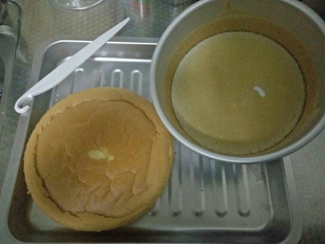 烤箱做蛋糕（戚风蛋糕的做法）