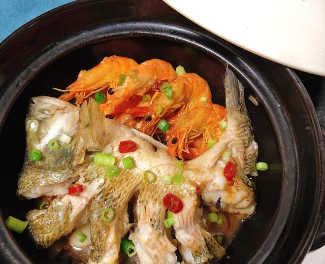 砂锅鲈鱼-大菜也可以这么简单！