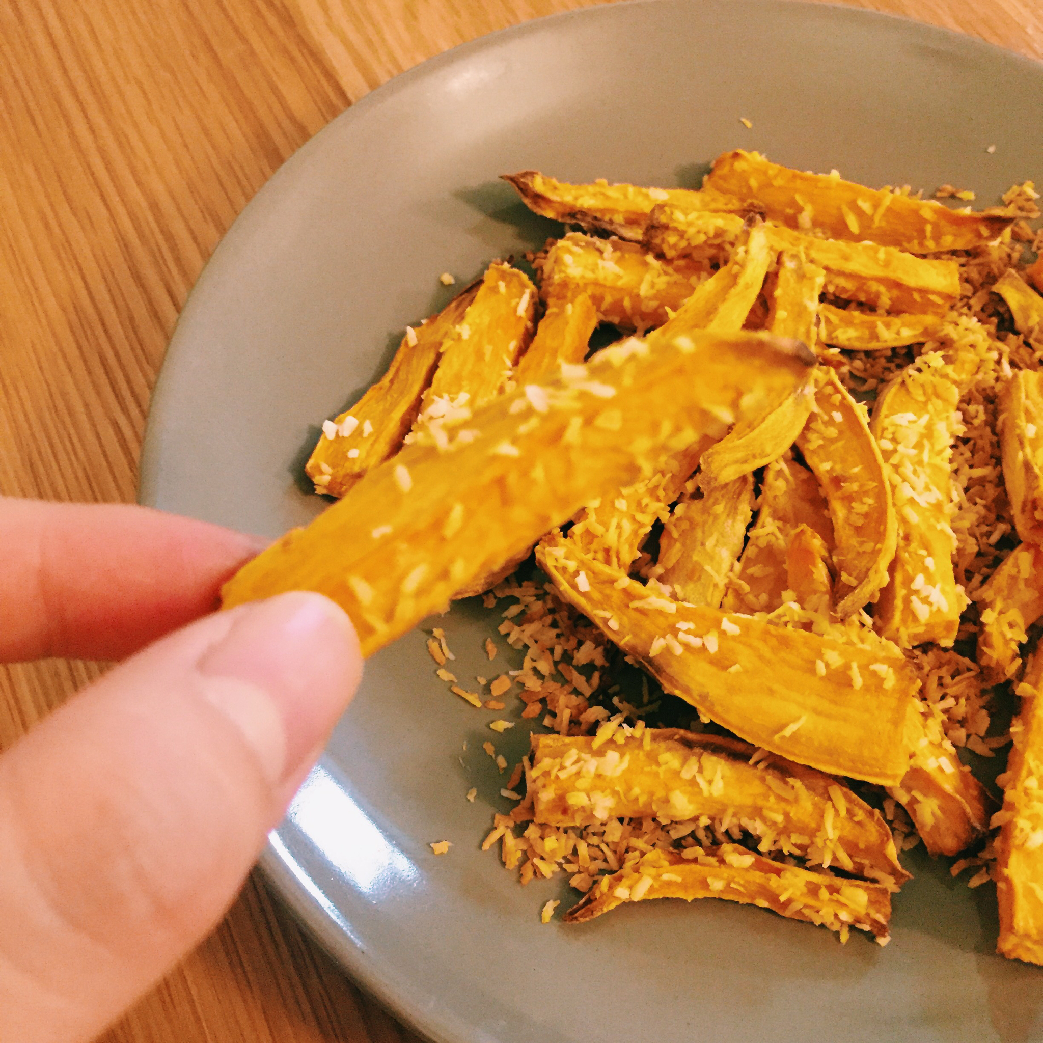 椰蓉烤红薯条（健康夜宵）
