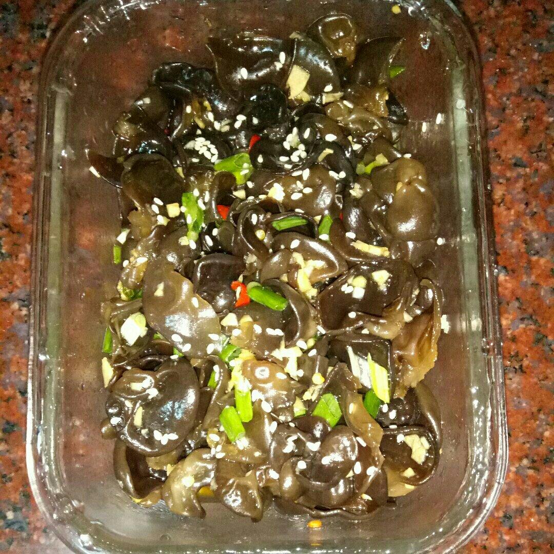 凉拌爽脆木耳