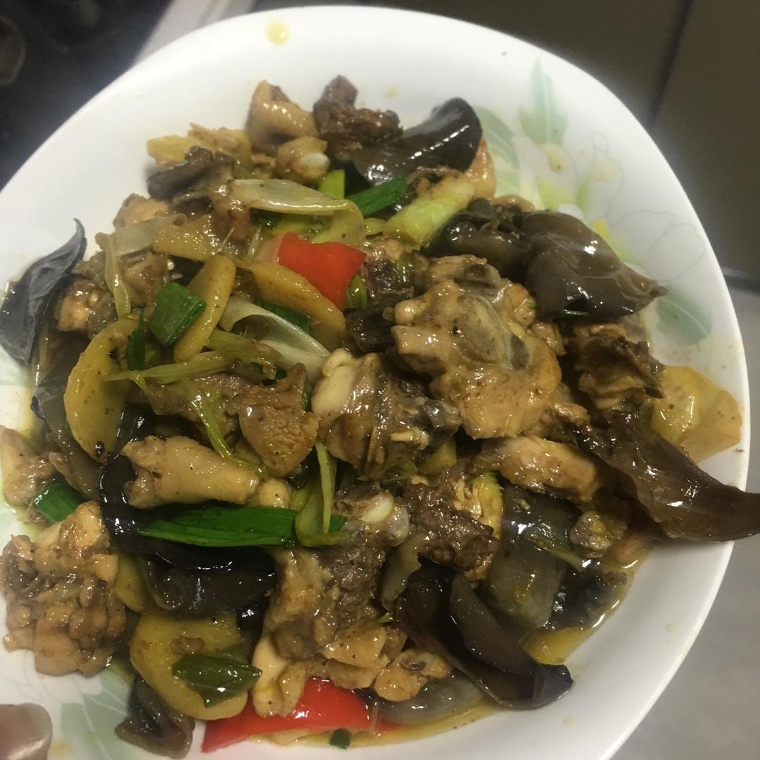 厨师长教你：“姜葱炒鸡”的家常做法，色香味俱全，赶紧收藏吧