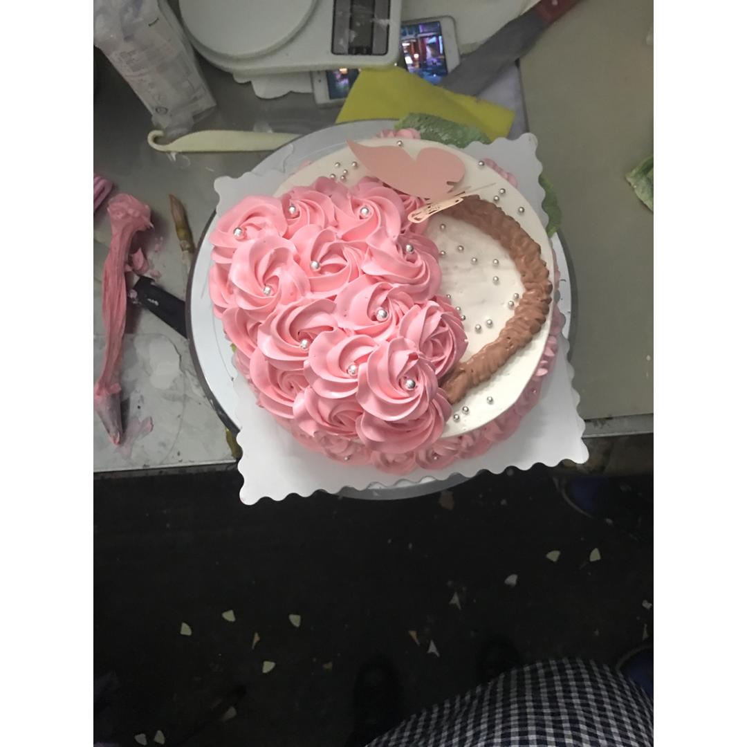 戚风裱花蛋糕