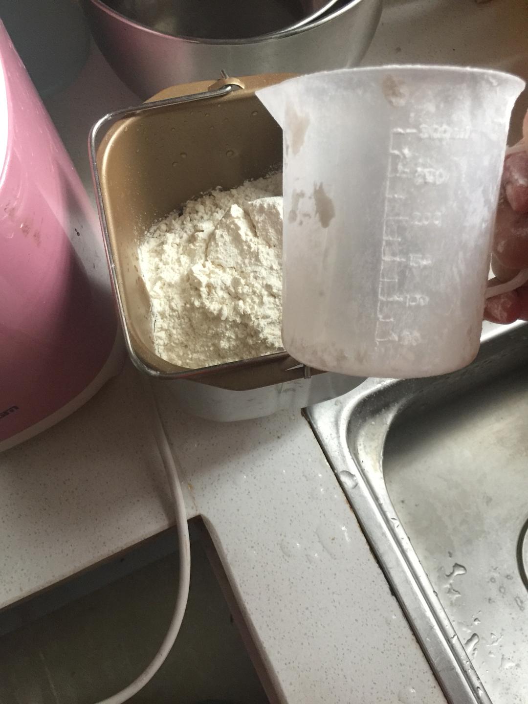 纯奶手撕吐司的做法 步骤1