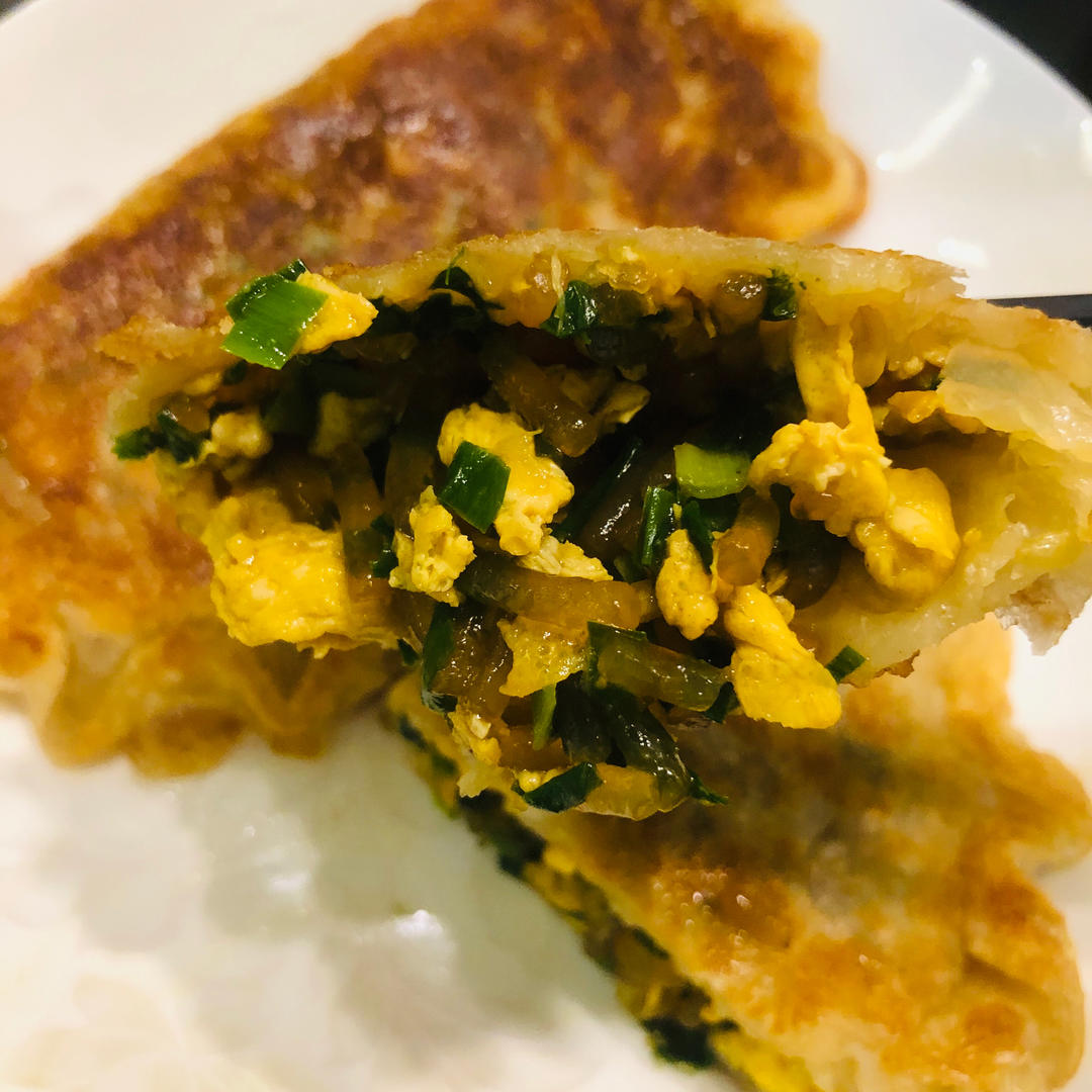 手抓饼版韭菜盒子