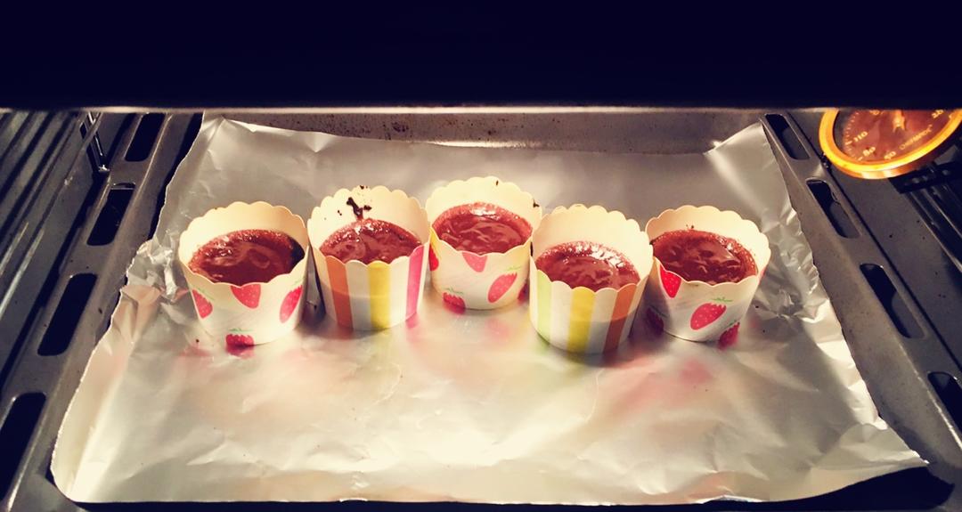 巧克力熔岩蛋糕