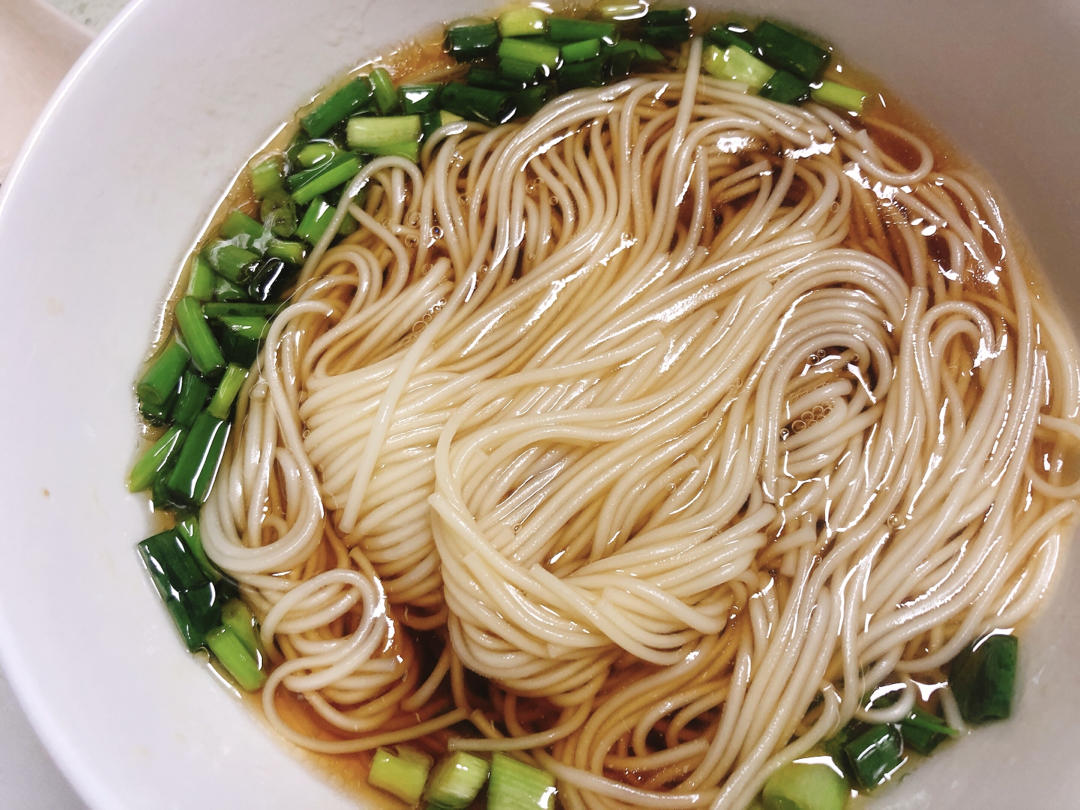 阳春面【汤清味鲜】