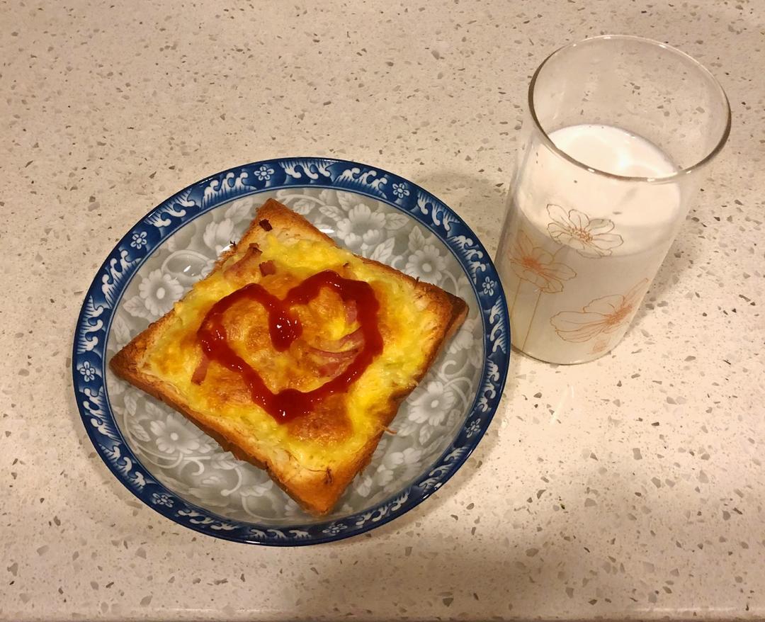 鸡蛋芝士土司面包片