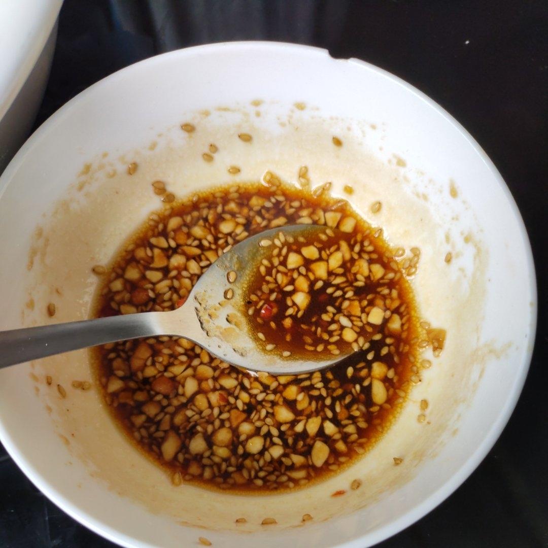 解馋减脂餐！酸辣开胃又下饭的菠菜拌金针菇