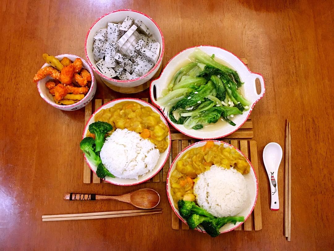 咖喱鸡肉饭