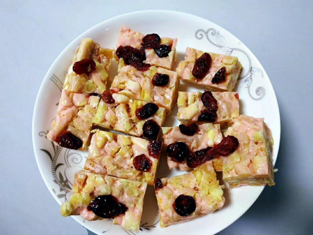 蔓越莓牛扎沙琪玛
