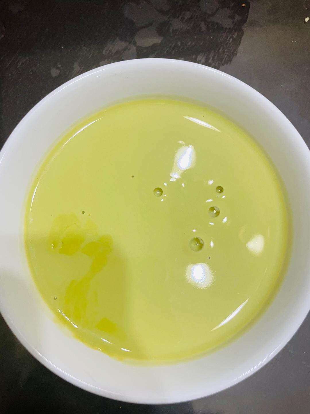 港式甜品绿水鬼的做法