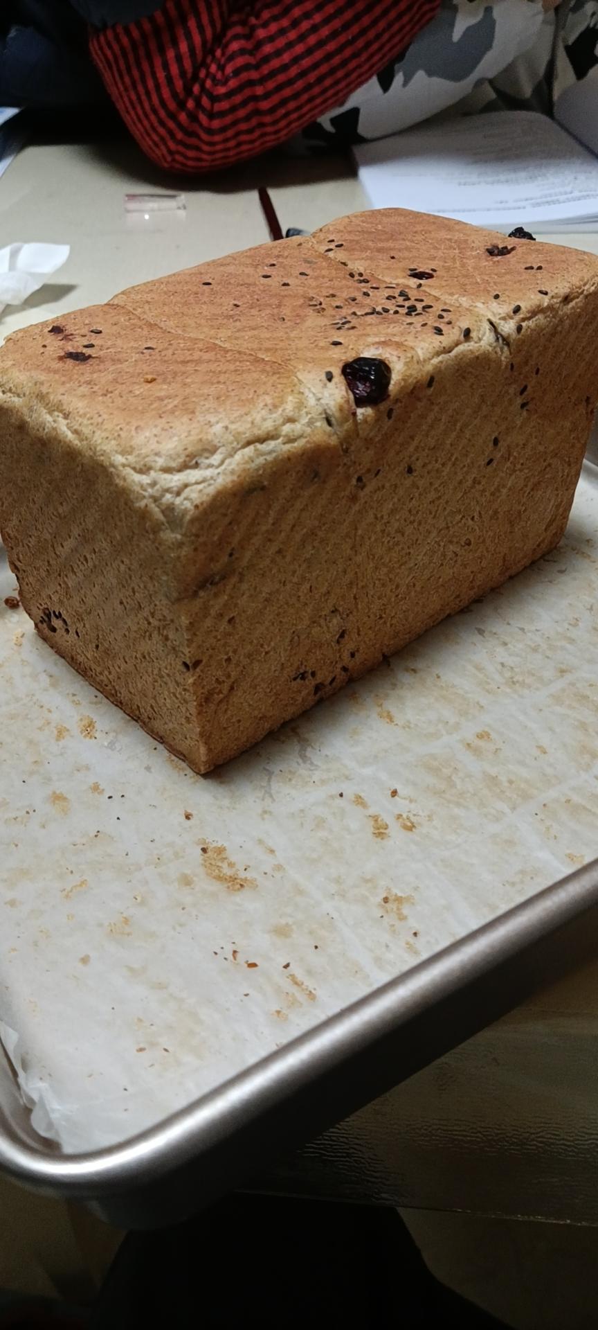 波兰种黑全麦吐司！黑全麦也可以如此柔软！