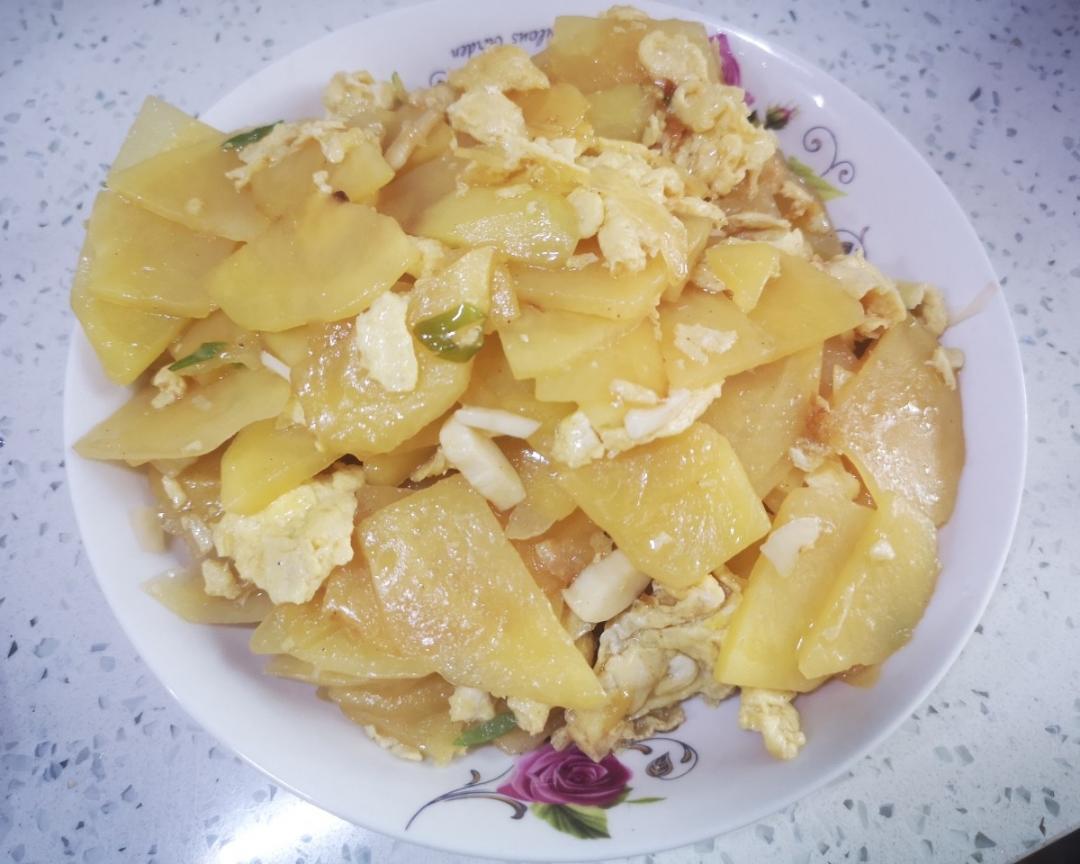 0人做过这道菜小安t用料土豆片炒鸡蛋的做法葱姜蒜切好备用上传你做的