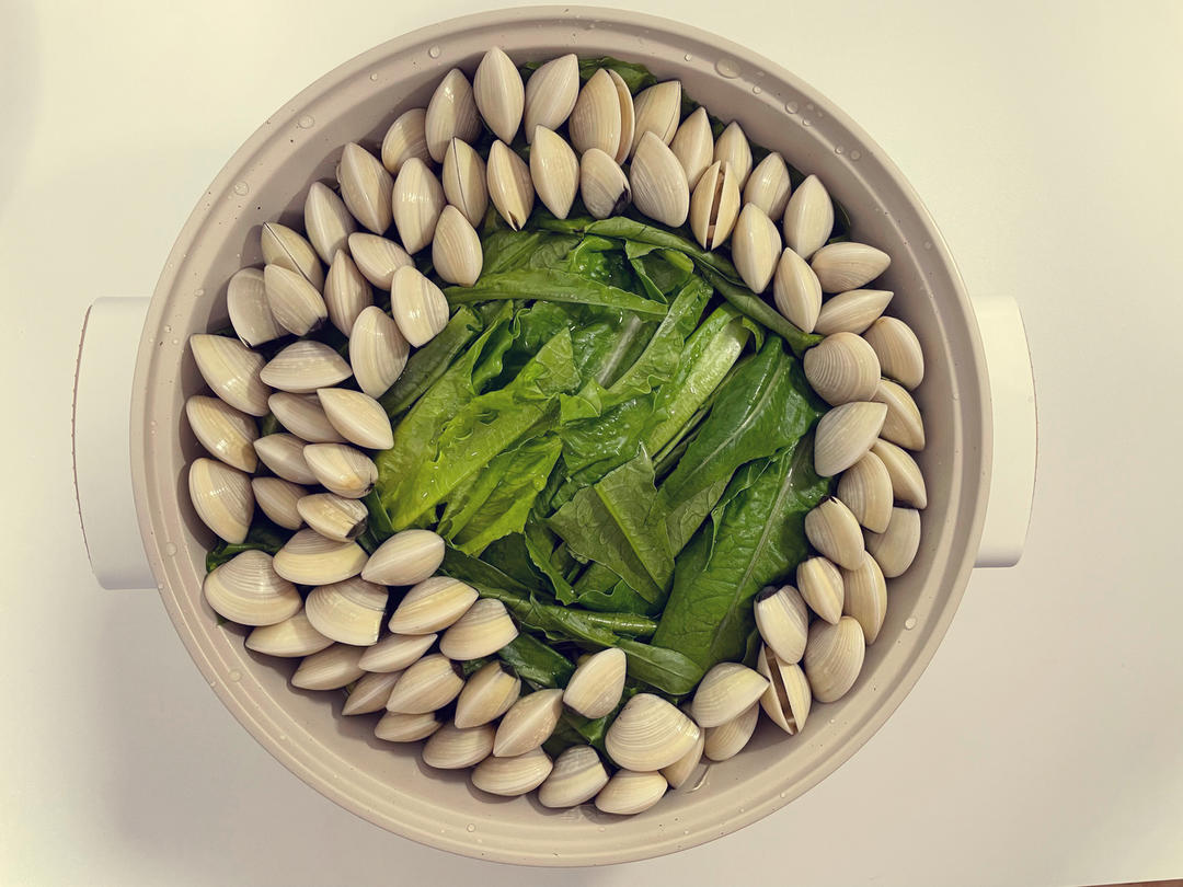 蒜蓉卜卜贝火锅