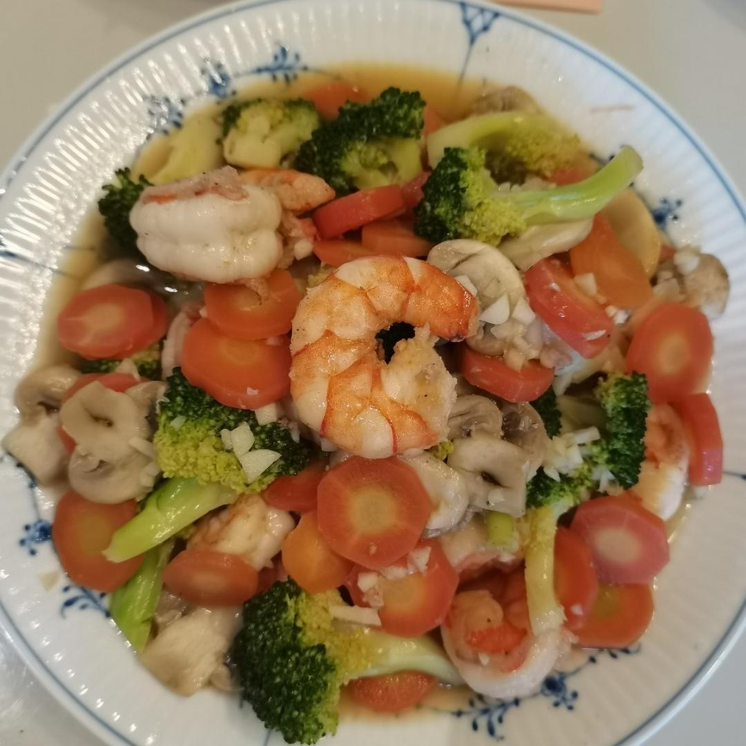 蒜蓉虾仁西兰花