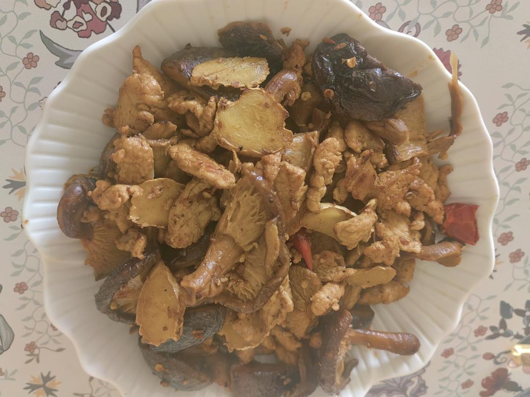 香菇炒肉｜贼香