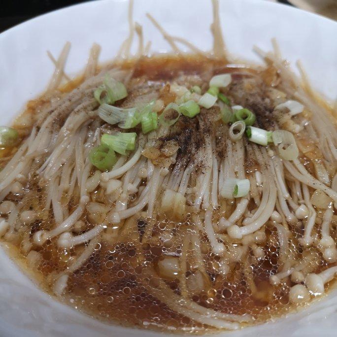 蒜蓉蒸金针菇