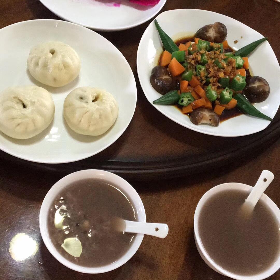 鲜肉包子