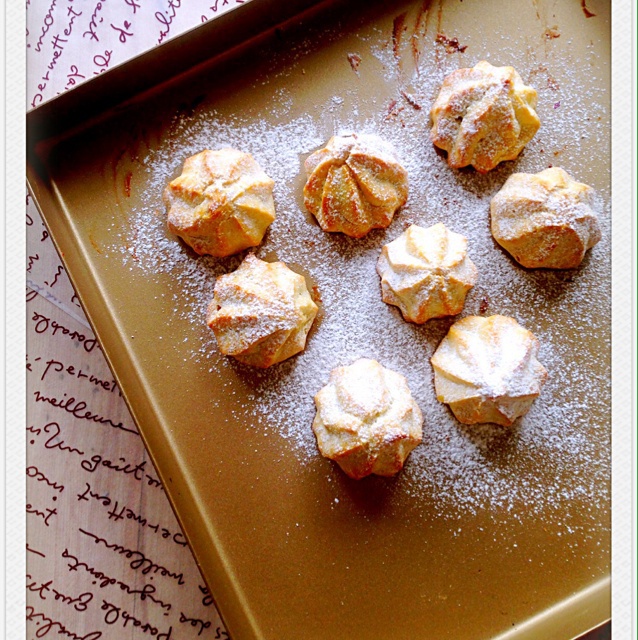 抹茶卡仕达泡芙