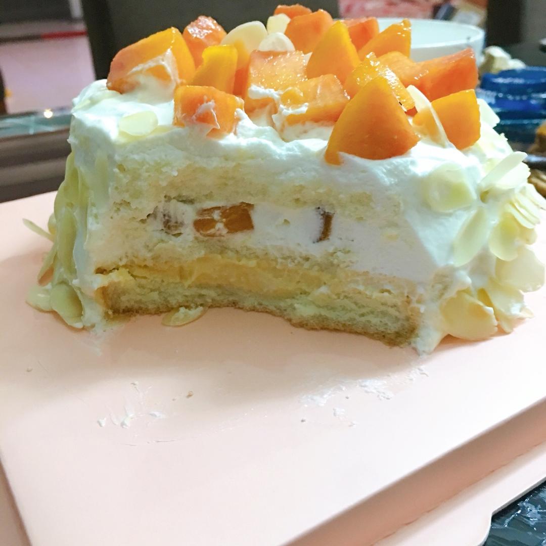 草莓慕斯奶油蛋糕 | 手残星人的奶油抹面大法