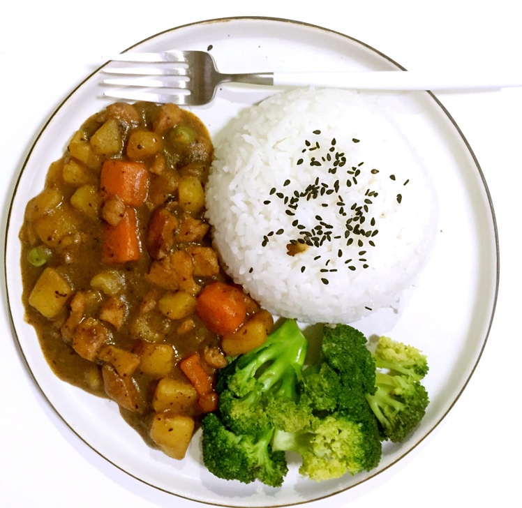 零失败日式咖喱鸡肉饭！！最正宗日本家庭做法！简单又好吃！