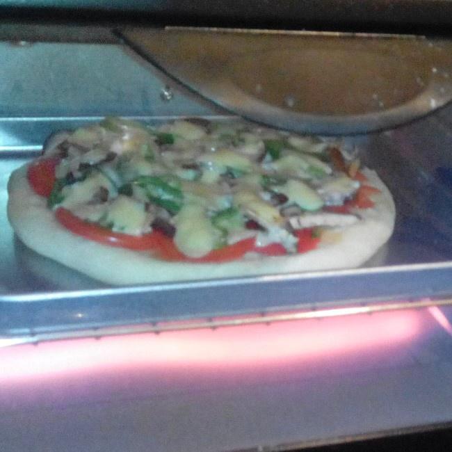 薄皮脆底披萨的做法