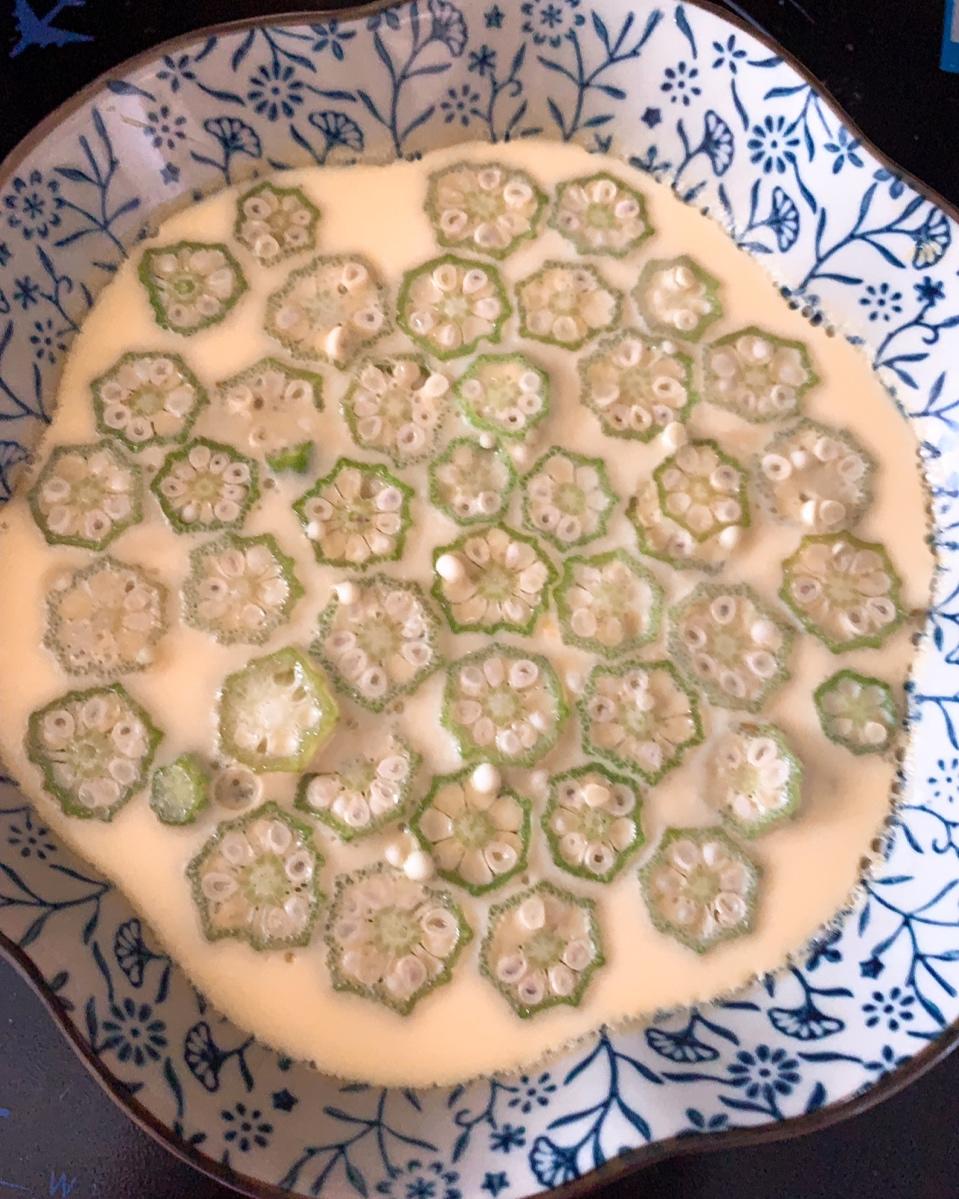 颜值控-做一朵开在碗里的花秋葵蒸水蛋