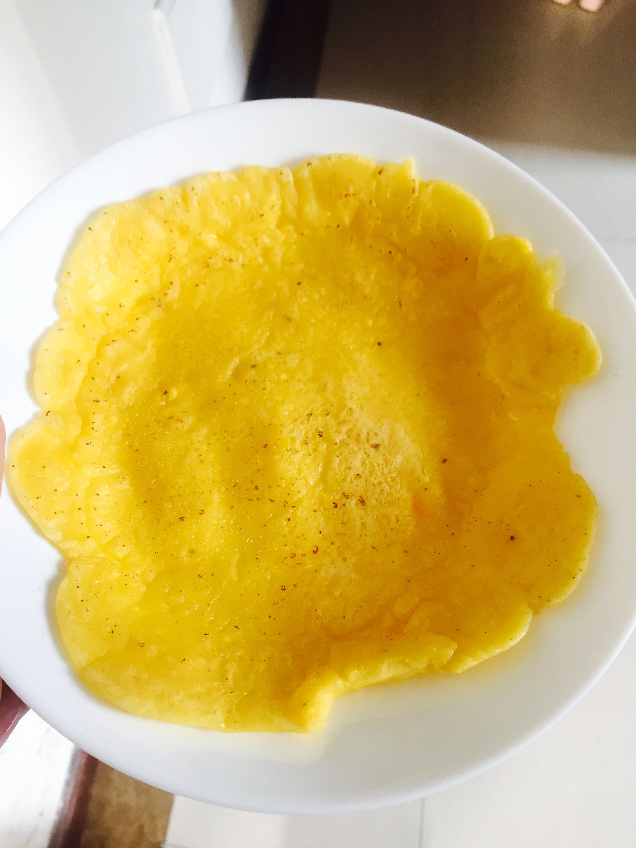 多余的熟蛋黄怎么用？做煎饼啊！