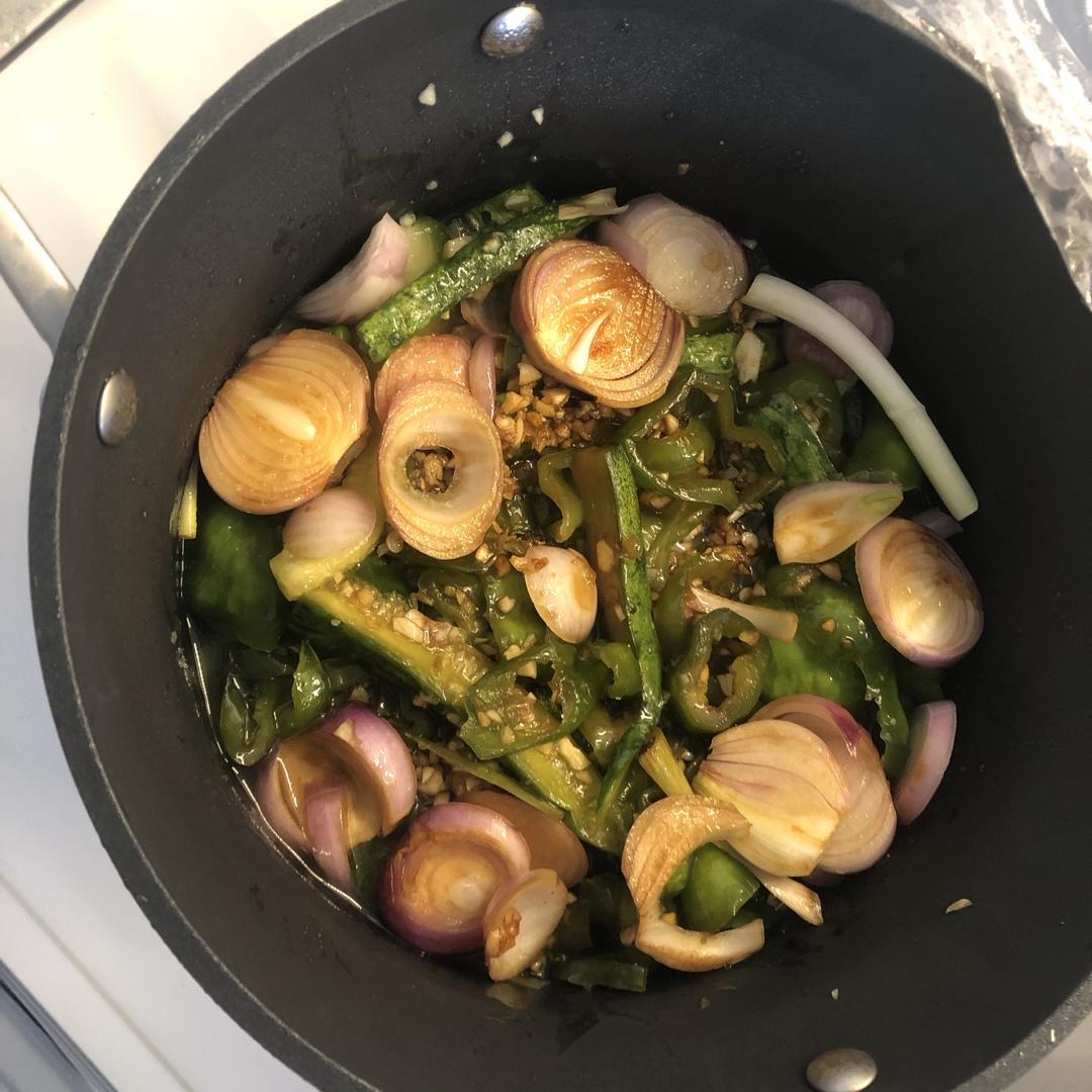 能让你多吃一碗饭的开胃小咸菜～腌辣椒（尖椒）圈