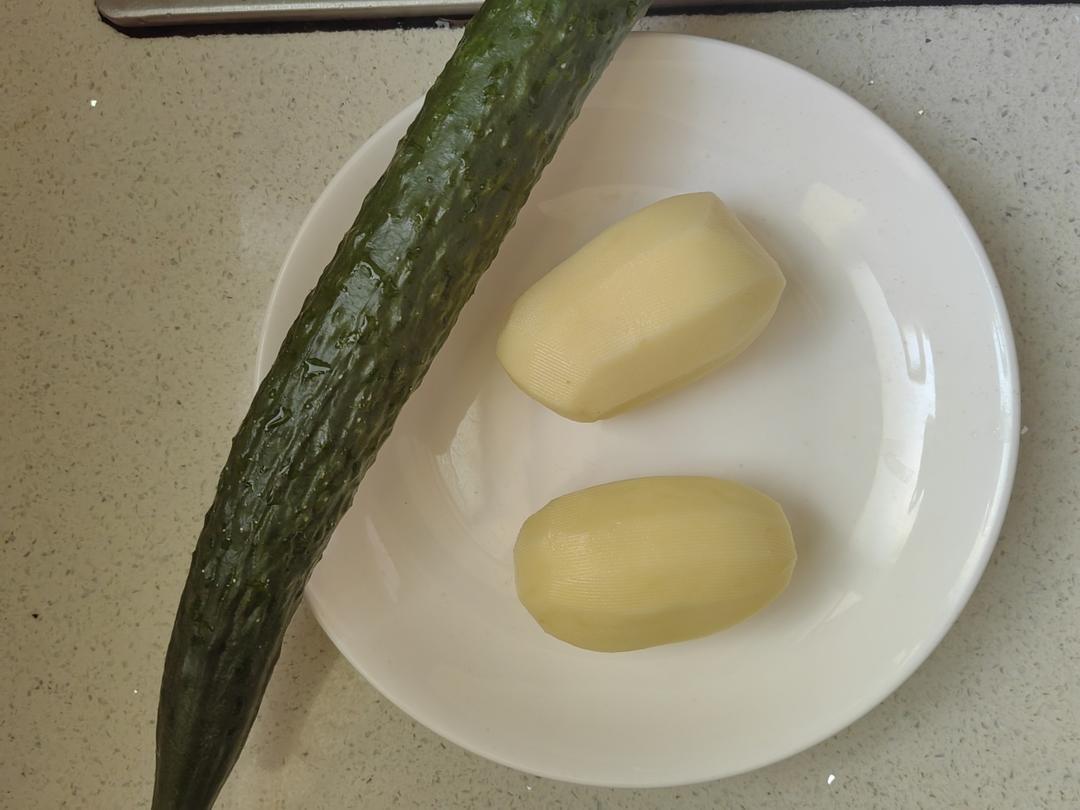 #薯片，零食#黄瓜味薯片