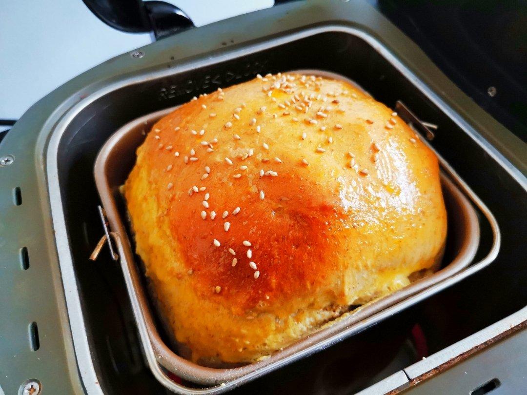 全麦肉松面包卷