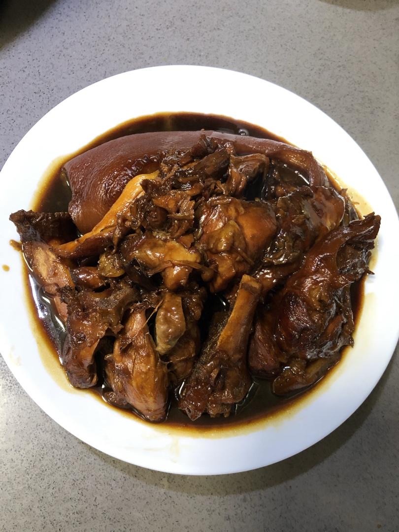 老丁的私房菜－家常红烧肘子