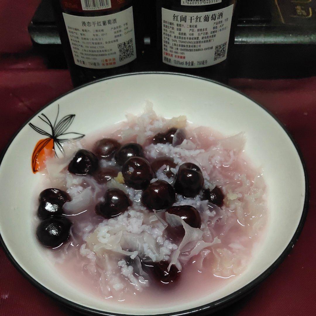 樱桃银耳粥
