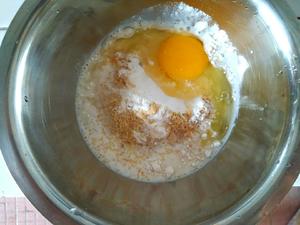 胚芽鸡蛋饼的做法 步骤1