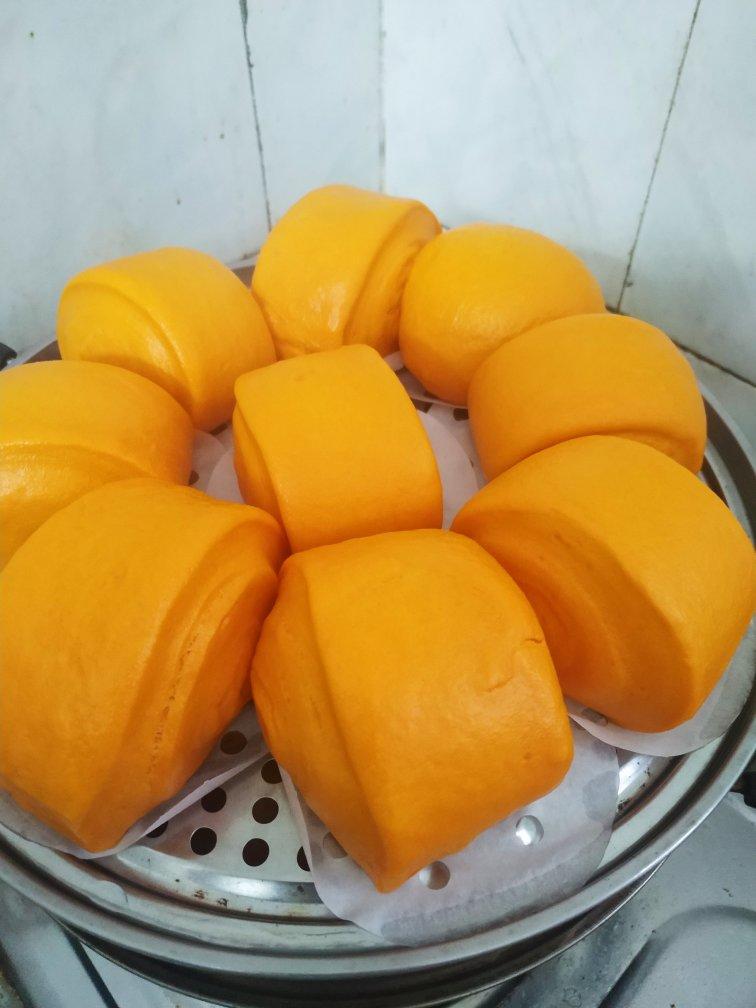 新手也可以--详解如何做出人见人爱、金黄的南瓜馒头