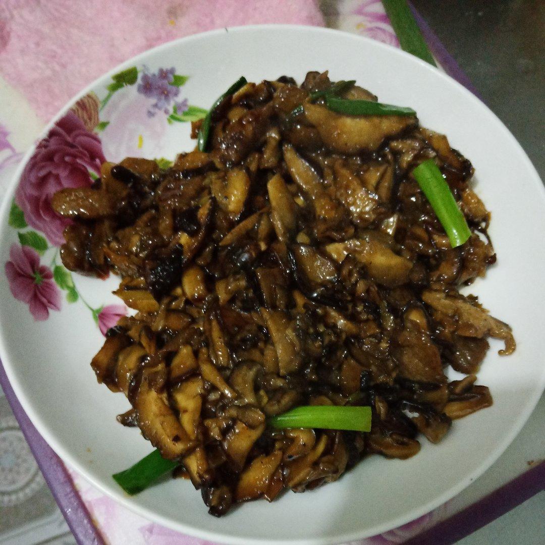 香菇炒肉