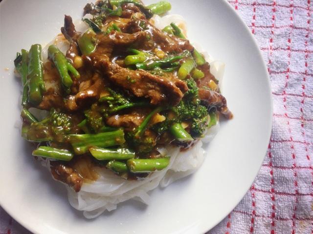 潮汕湿炒牛河
