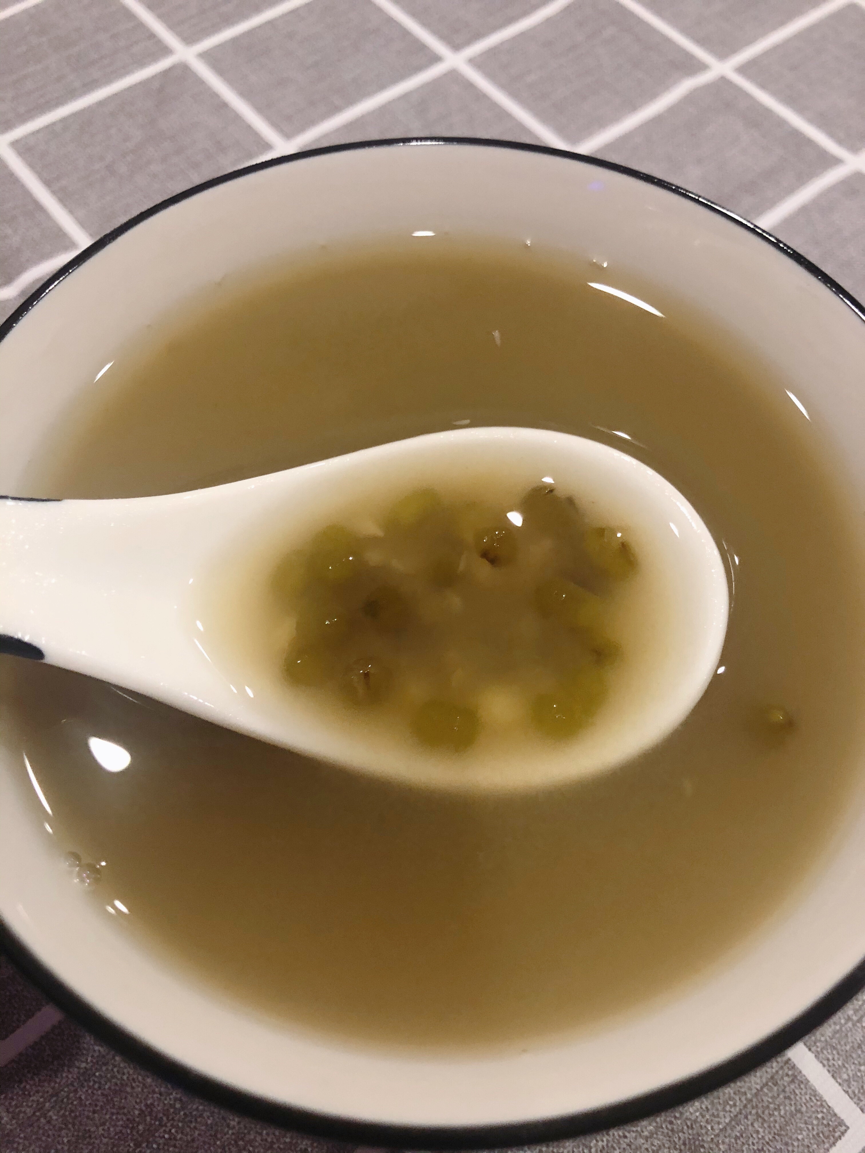 自己熬的绿豆汤，放心，干净又好喝的做法