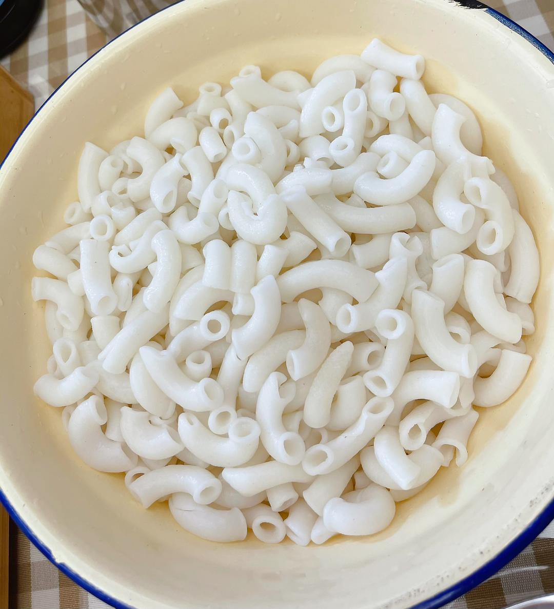 粟米红萝卜瘦肉通心粉的做法 步骤1