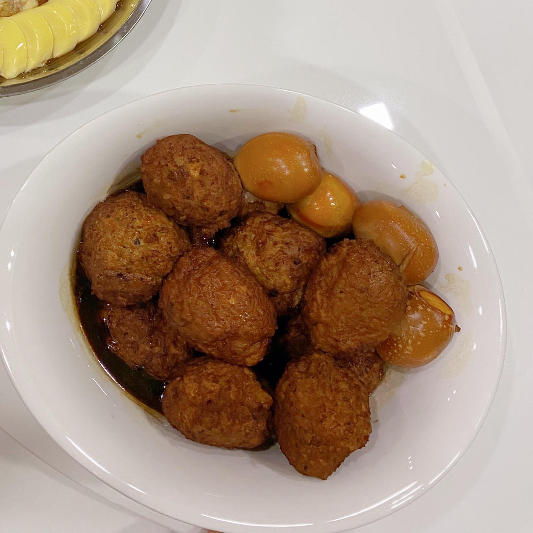 四喜丸子（红烧狮子头）