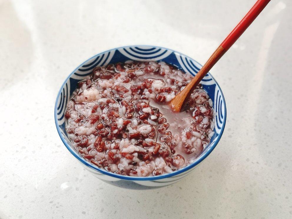 红豆黑米酒酿粥